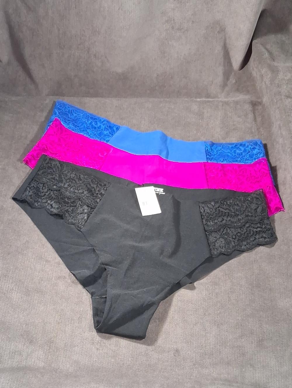 Lot of 3 PINK Victoria's Secret No Show Hiphugger Panties Lace Side Panel NWT L